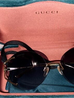 Women’s Gucci Round Grey Gradient Sunglasses with Gold Frame GG0645S BNIB